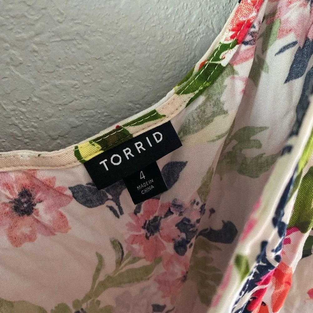 Torrid‎ Adjustable Floral Tank Top Summer Girly Flowy Coquette Date Night Brunch